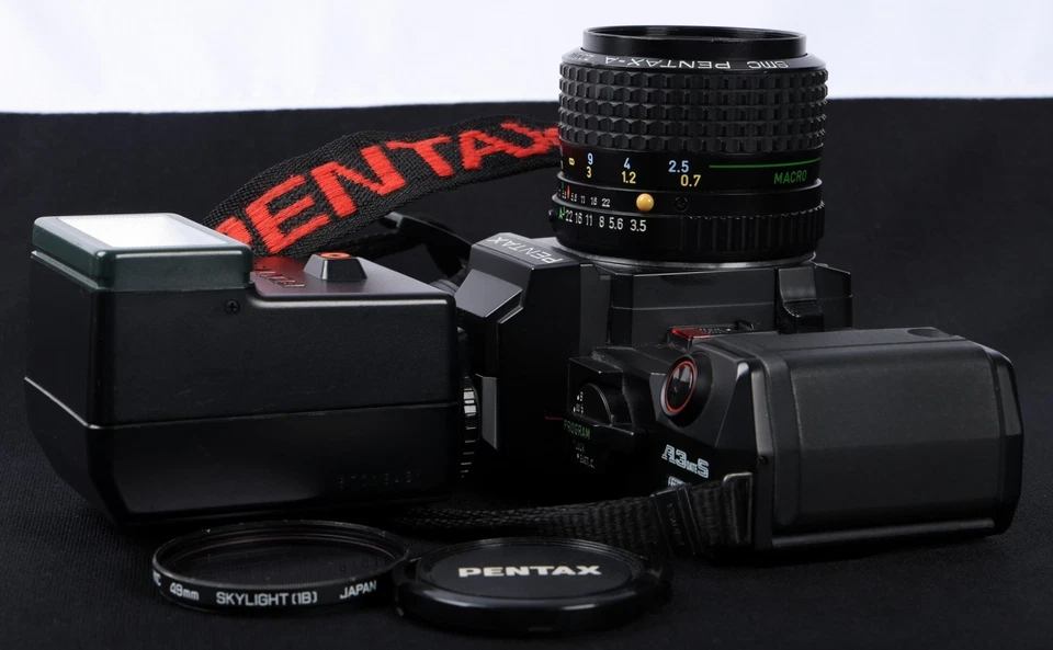 Pentax A3 Date S 35mm Film SLR c/w smc Pentax-A 35-70/3.5-4.5 Lens & AF200SA Kit - Image 2 of 4