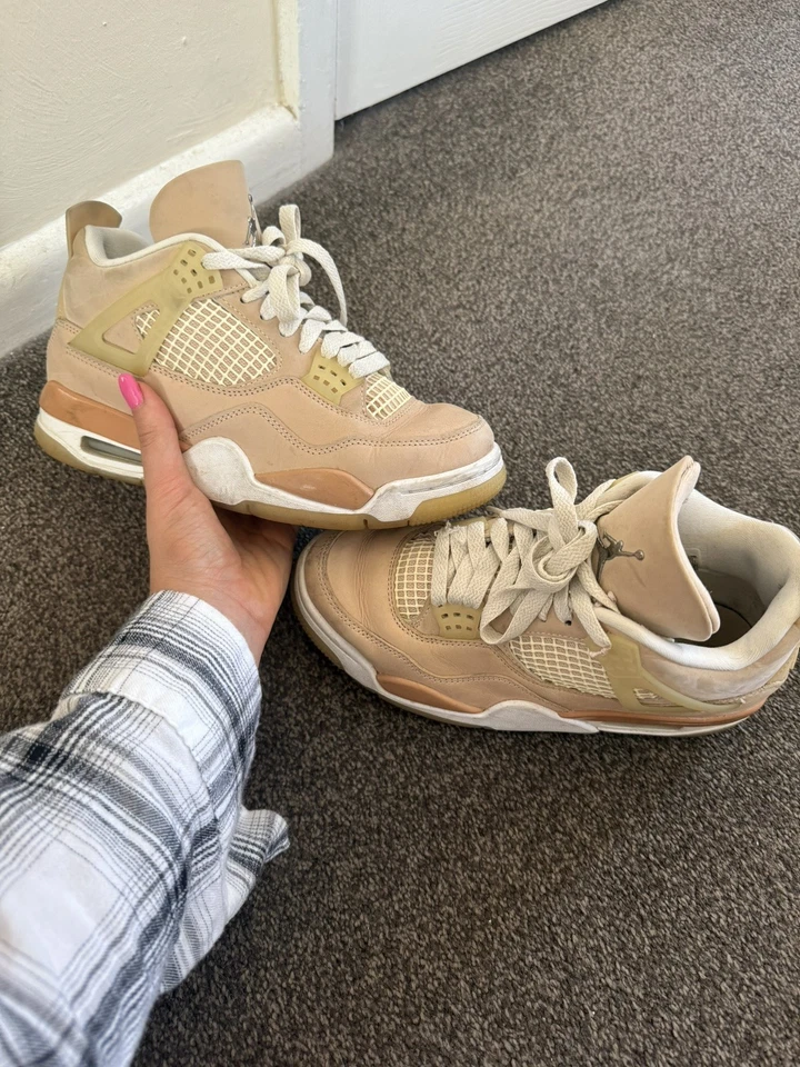 Size UK 4 - Jordan 4 Retro Shimmer W - Image 2 of 4
