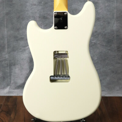 Fender Made in Japan CHAR MUSTANG Olympic White with gig bag Fender Made in Japan CHAR MUSTANG Olympic White with gig bag