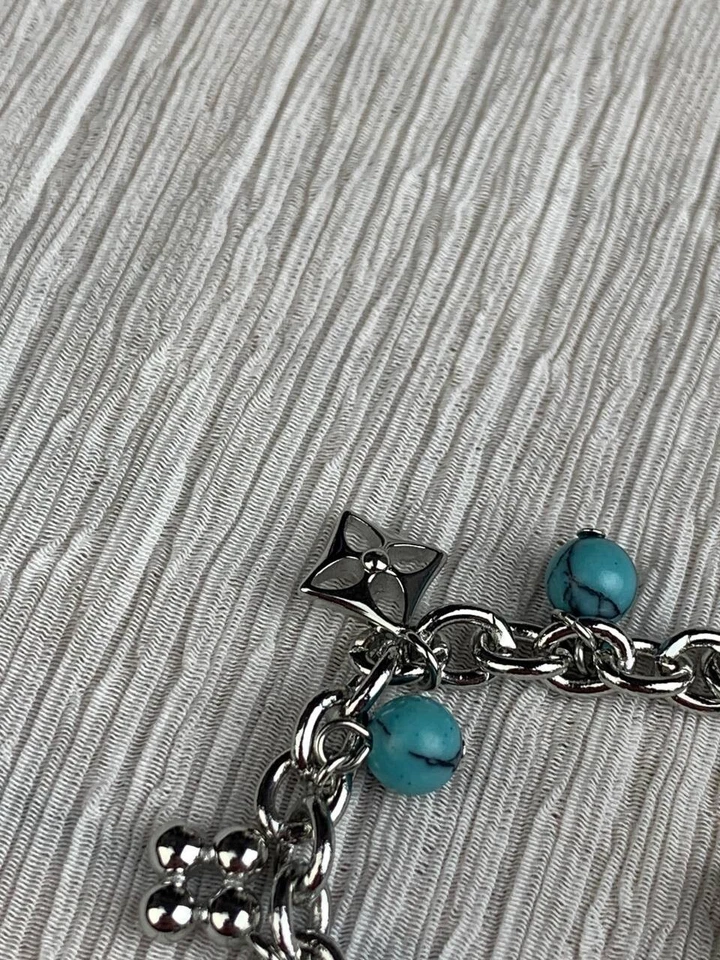 Pulsera Louis Vuitton cadena cuerda plata piedra azul Foto 4 de 4