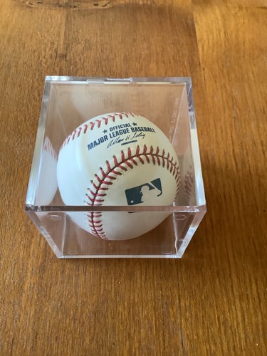 Miguel Tejada Signed Autographed Baseball with Orioles Auth. Seal, #10, MVP 2002 - Picture 2 of 10