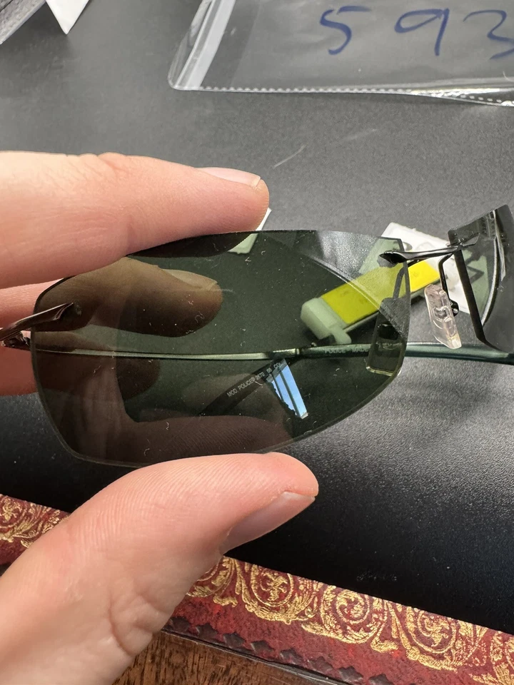 Authentic Vintage Police 2672 Square Rimless Sunglasses Unisex Green Lens - Image 3 of 4