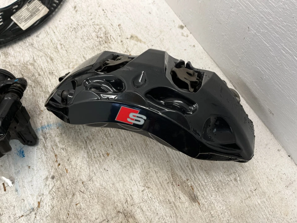 21 AUDI SQ5 Q5 80A OEM PINZAS DE FRENO DELANTERAS TRASERAS PASTILLAS PROTECTORES ANTIPOLVO ETC 18-23 Foto 2 de 4