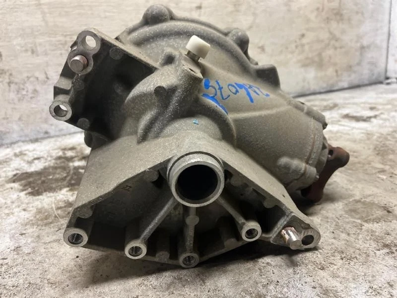 2005-2011 Chrysler 300 conjunto de suporte diferencial de eixo dianteiro fabricante de equipamento original - Imagem 4 de 4