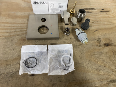 #ad Delta T24867 SS Ara 14 Series Pressure Balanced Valve Trim *READ* $259.99