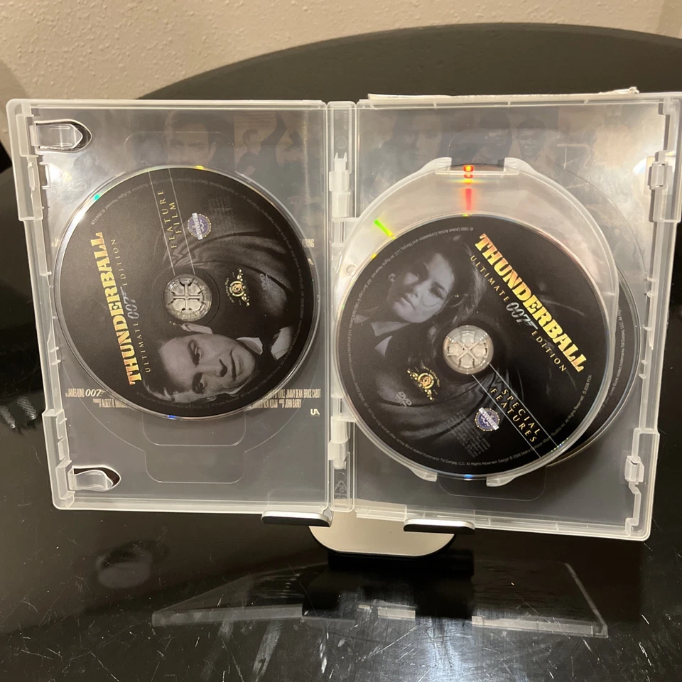 THUNDERBALL/ YOU ONLY LIVE TWICE/ DIAMONDS ARE FOREVER (DVD, 3 FILM) BOND 007 - Image 4 of 4