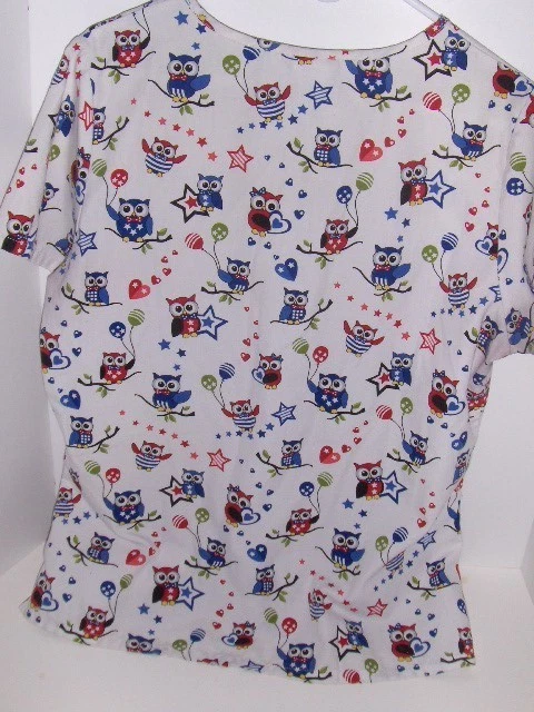 SB Scrubs - owls red, white, blue scrub top - Small - Image 3 of 3