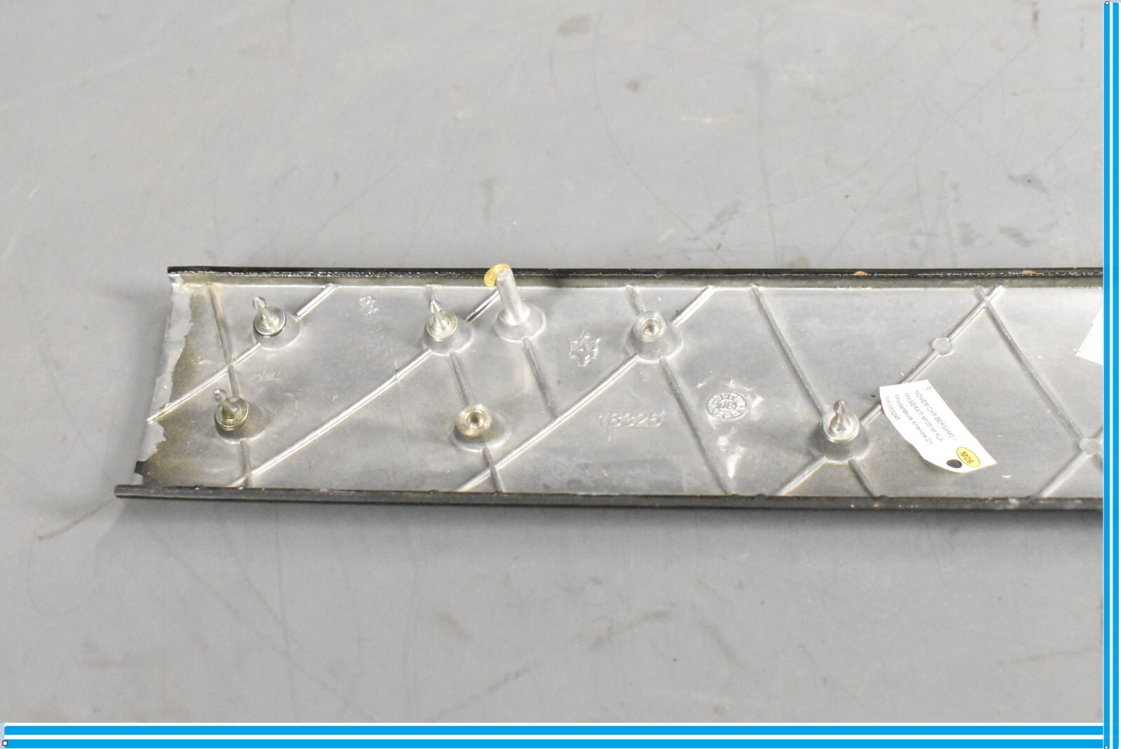 Maserati Quattroporte 2004-2013 FRONT+RIGHT Trim molding