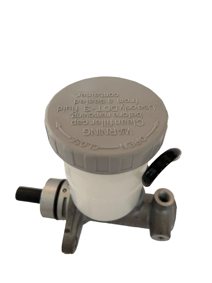 制动主缸适用于铃木 Sidekick Sport 96-98 M390340 MC390340  — 第 4/4 张图片