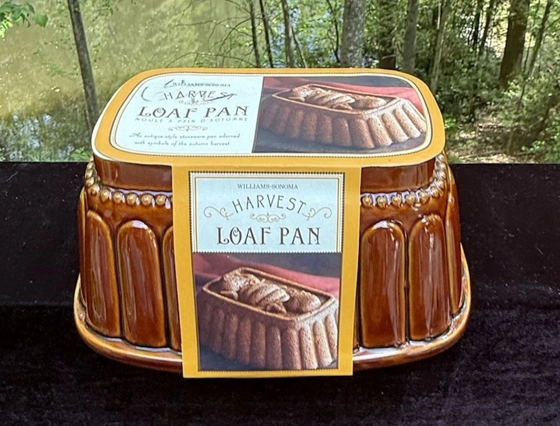 Vintage WILLIAM SONOMA Harvest Loaf Baking Pan Stoneware Thanksgiving Fall NEW