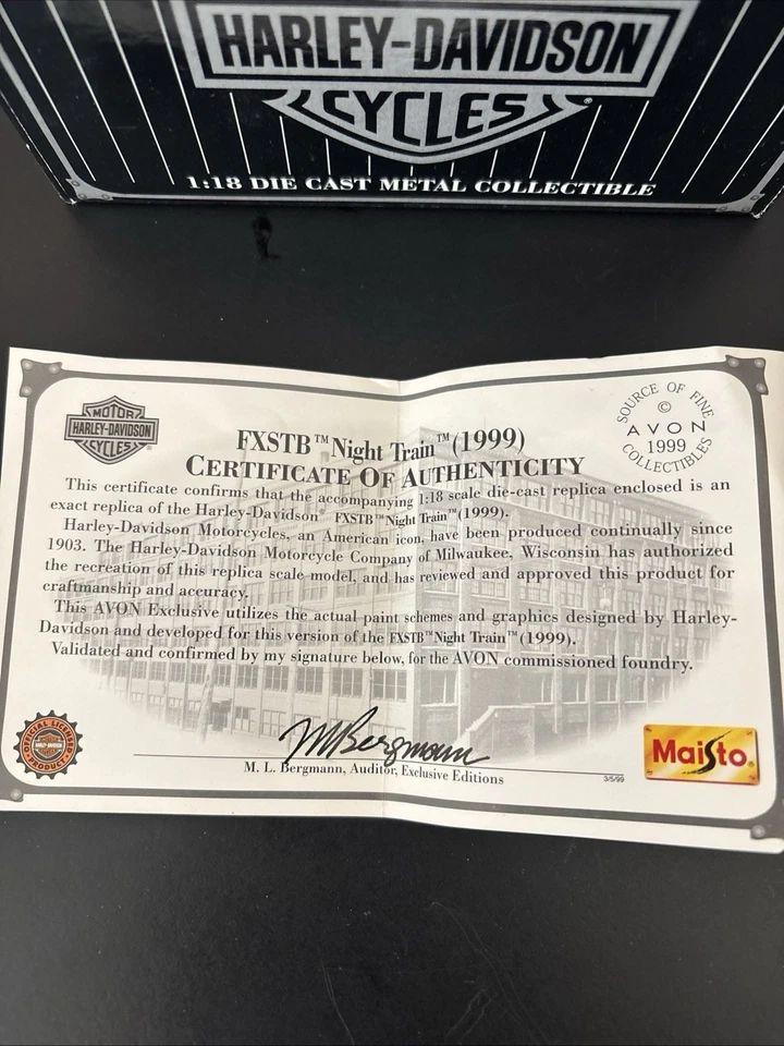 De colección Harley Davidson Motorcycles 1:18 Diecast FXSTB NIGHT TRAIN 1999 Negro Foto 4 de 4