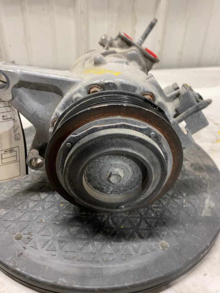 13-24 BUICK ENCLAVE A/c Air Compressor 66483 MILES 22931654 23229830 23499392 - Image 3 of 4