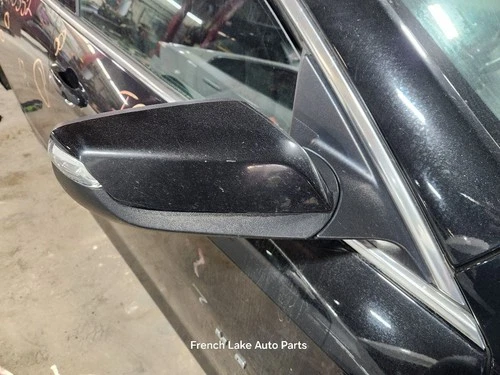 Passenger Right Side Mirror With Turn Signal Integral Fits 16-18 MALIBU 1272817