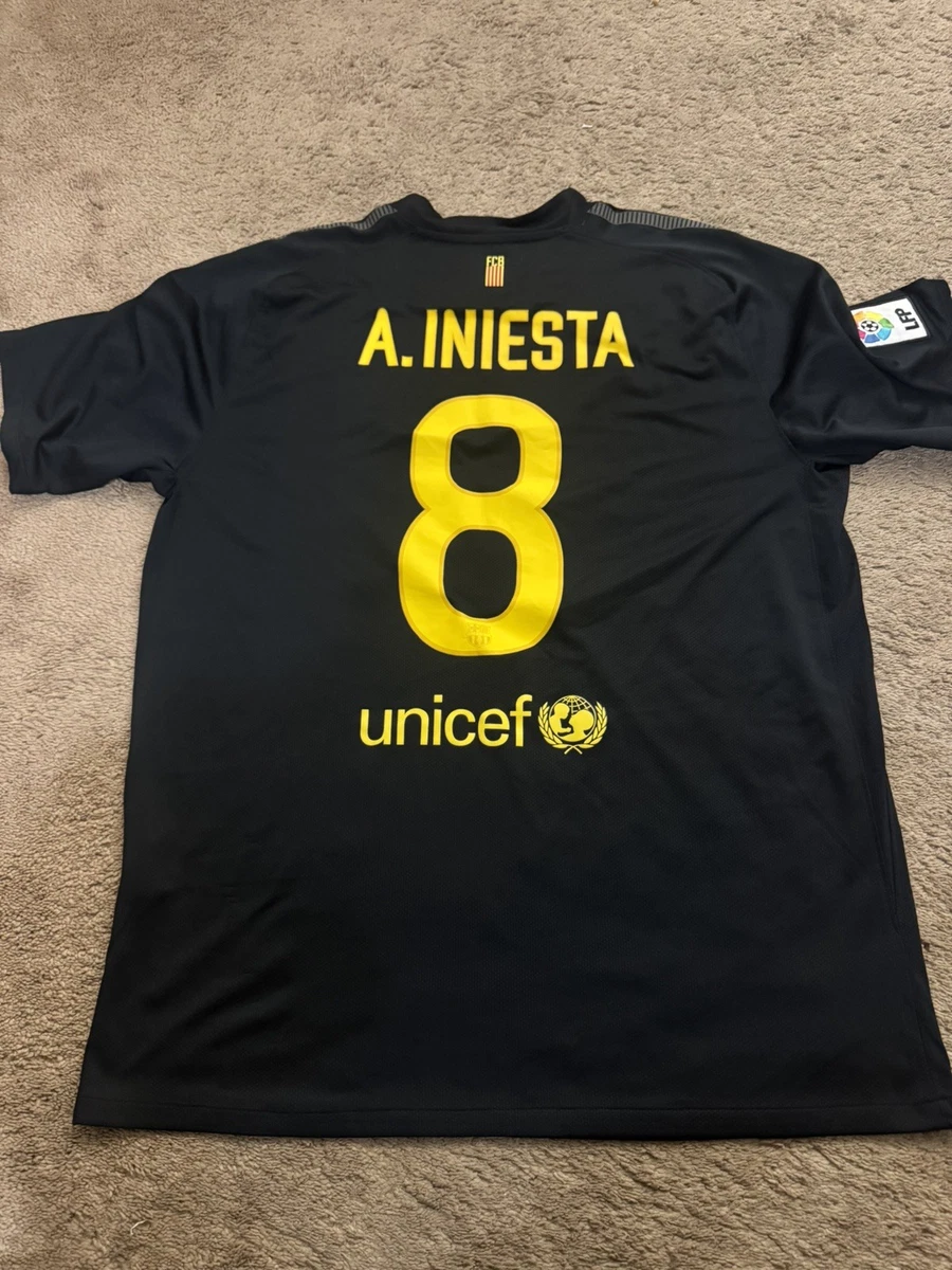 Preços baixos em Andres Iniesta Fc Barcelona Futebol Clube