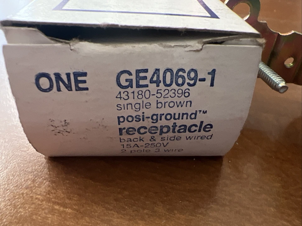 🔥GENERAL ELECTRIC GE4069-1 RECEPTACLE 15A 260V 2P, New, Freeship🇺🇸 - Image 4 of 4