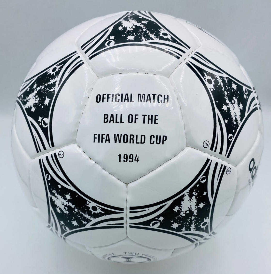 Questra 1994 Official FIFA World Cup Match Football Vintage Soccer