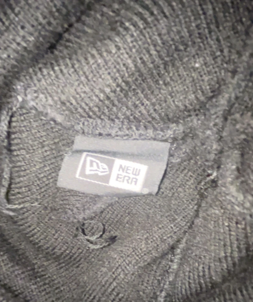 Gorro Negro Supreme Auténtico New Era Talla Única Usado Excelente Estado Foto 3 de 3