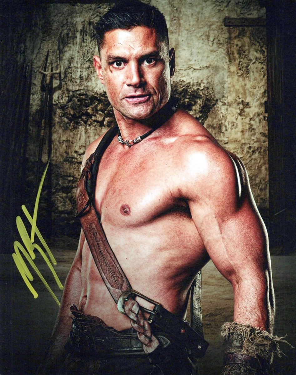 Manu Bennett Spartacus autographed photo signed 8x10 #2 Crixus | eBay