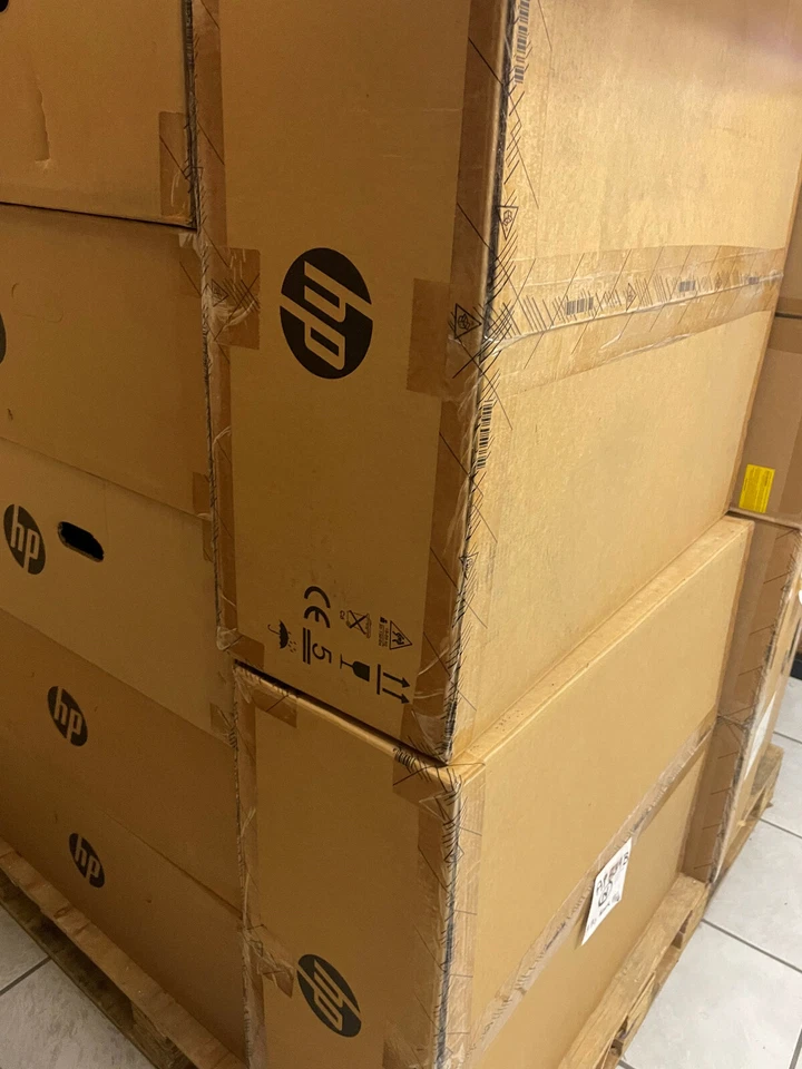 NEW FACTORY SEALED AP839B / AP839A  HP Drive Enclosure P2000 24 SFF Drive Bay - Image 2 of 2