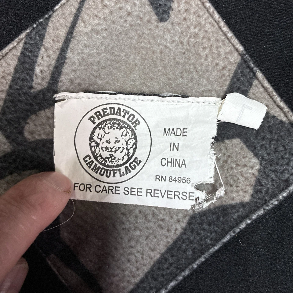 Vintage Predator Camo Thinsulate Insulated Camo Hunting Jacket Size Large Deer - Image 3 of 4