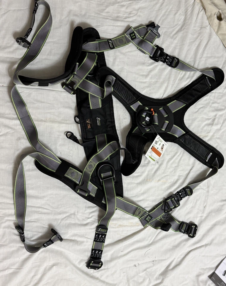 Fly’in FA10 20100 Full Body Safety Harness EN361 EN358 Adjustable 140kg New - Image 4 of 4