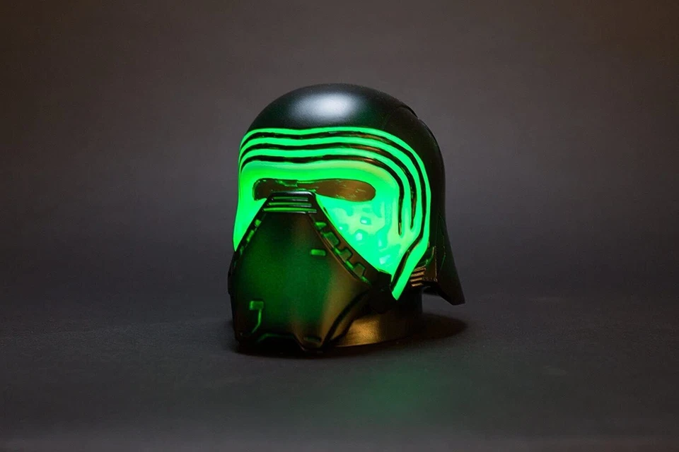 Star Wars Kylo Ren Illumi-Mate Colour Changing Light Nightlight LED - Image 3 of 4