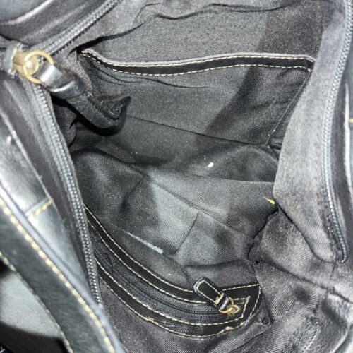 St John's Bay Women's Leather Black Shoulder Bag - Picture 9 of 9