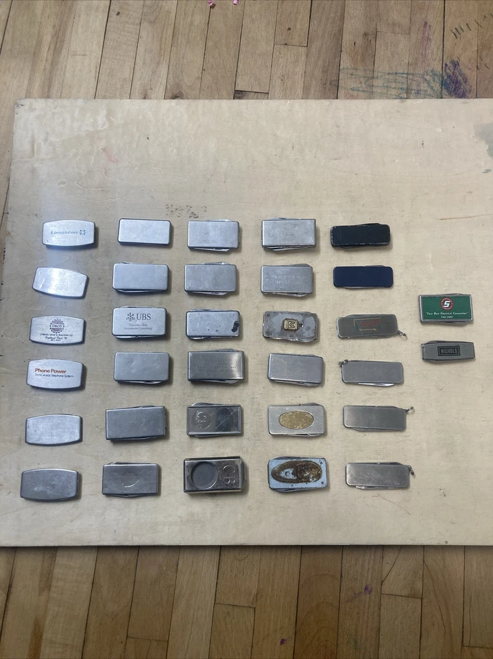 Large Lot 32 TSA Confiscated Vintage Money Clip Knives- Mixed- ZIPPO/Barlow etc. - Image 2 of 4