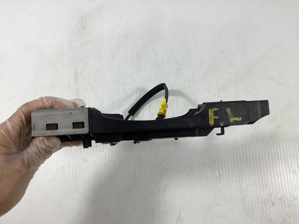 Cerradura puerta delantera izquierda audi q5 2015-2020 8t0-1837885 OEM. Foto 2 de 4