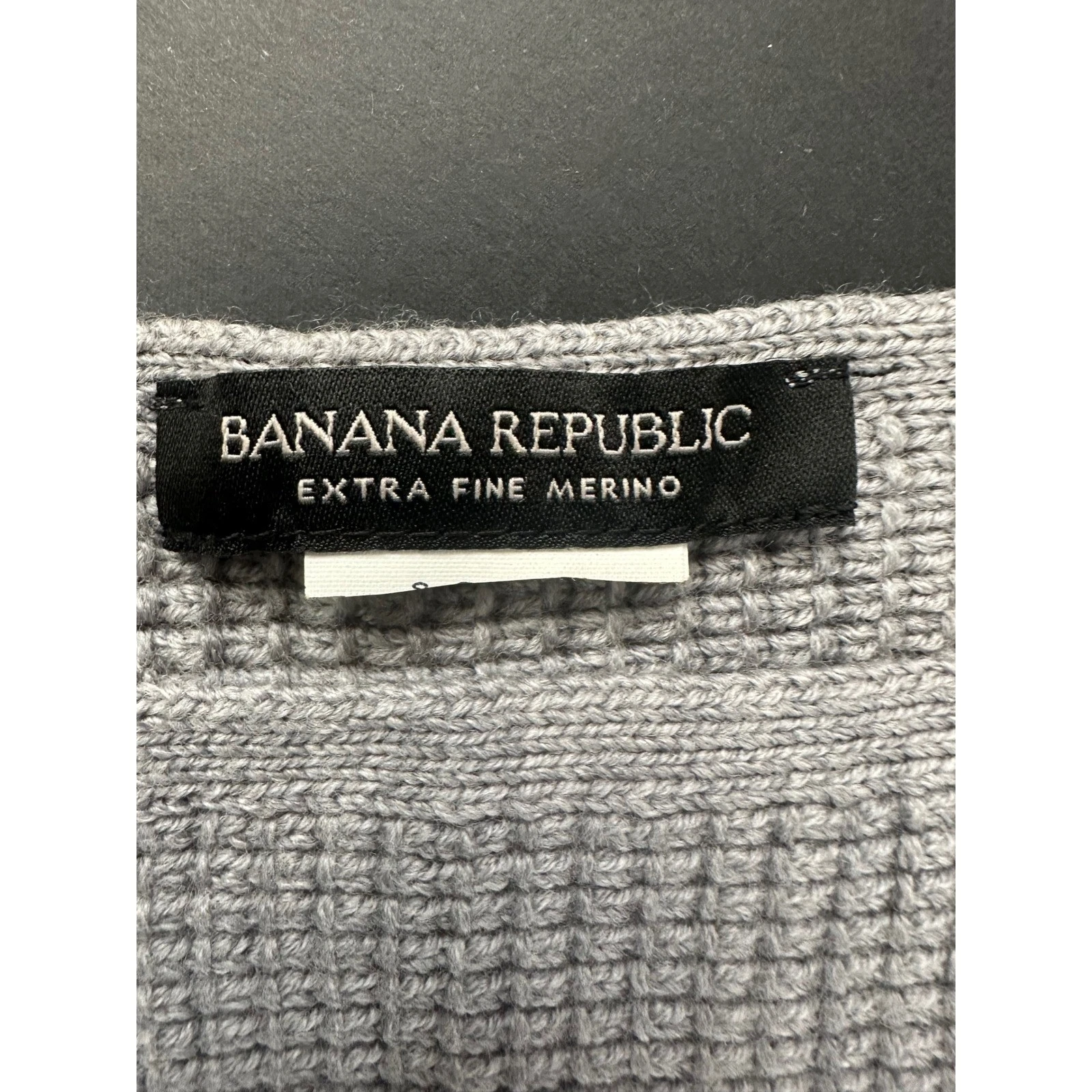 Banana Republic Extra Fine Merino Wool Waffle Knit Scarf Grey Ribbed Trim Unisex