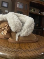 BEARPAW Infant Boots Size 1 0-6 Months Unisex Genuine Leather