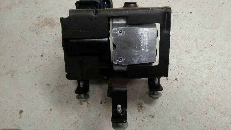 2000-2002 Chevrolet Tahoe ABS Pump Assembly with Warranty Foto 3 de 4