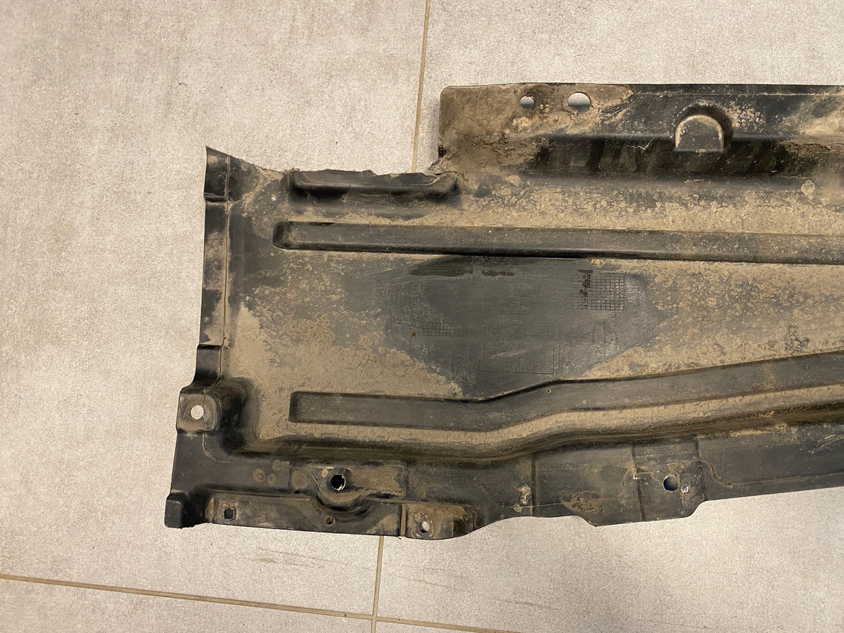 BMW X5 E70 E70 LCI X6 E71 E72 Underside paneling, right