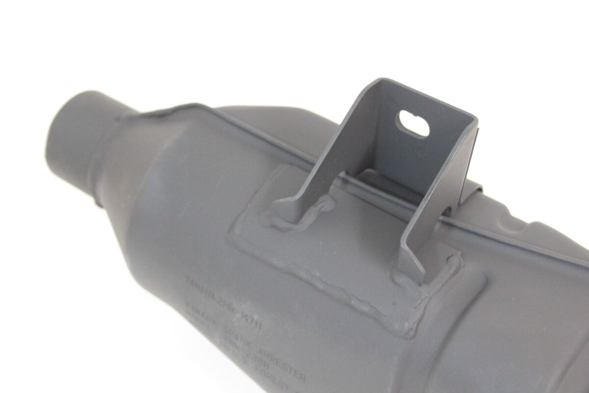 1992 Yamaha Big Bear 350 4x4 OEM Exhaust Muffler for sale 1992 Yamaha Big Bear 350 4x4 OEM Exhaust Muffler for sale