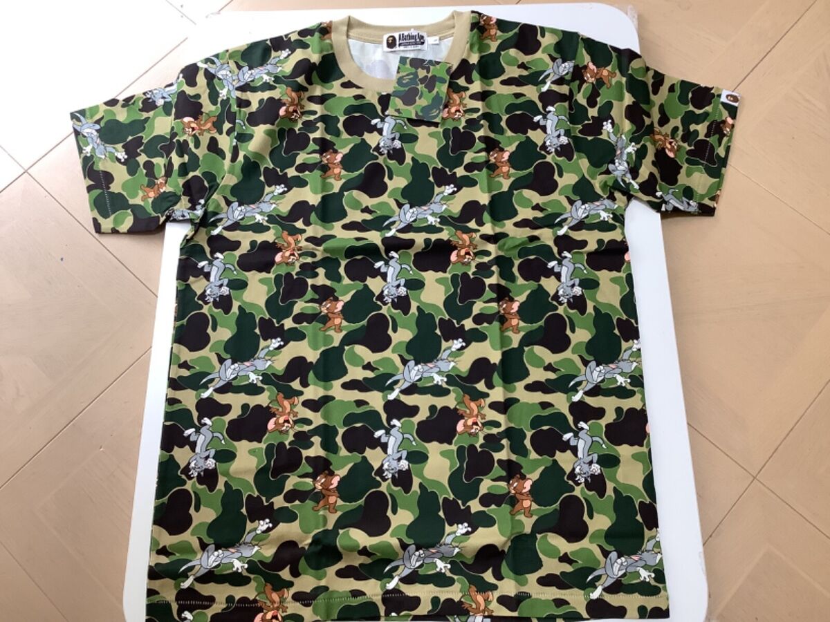 Authentic a bathing ape bape x Tom and Jerry camo tee t Authentic a bathing ape bape x Tom and Jerry camo tee t