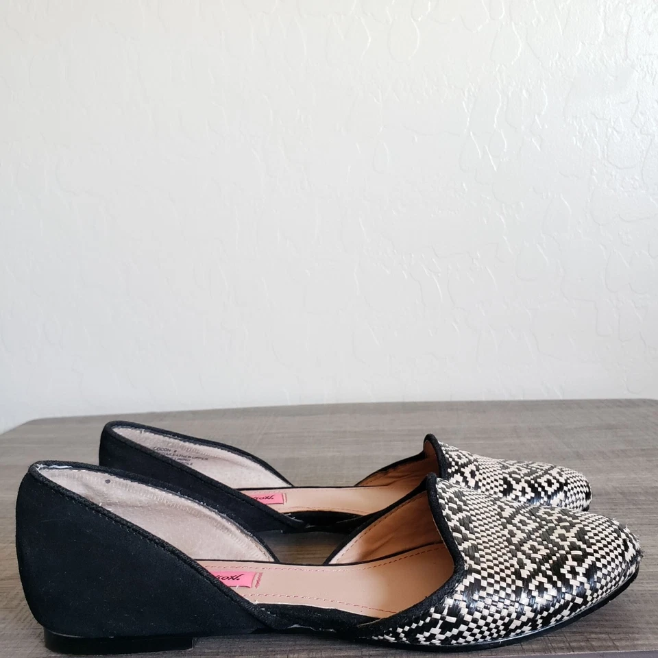 Betsey Johnson Cocoh D'orsay Cuero Tejido Pisos Estampado Tribal Negro/Bronceado Mujer 6 Foto 3 de 4