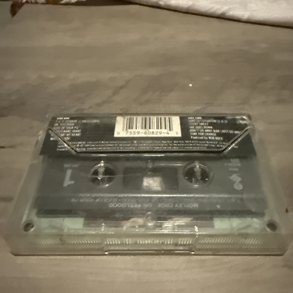 Motley Crue: Dr Feelgood. (1989 Cassette Tape), Elektra Entertainment Foto 3 de 4