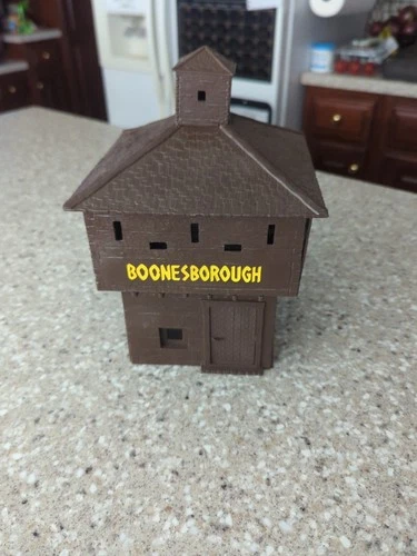 Vintage Marx Daniel Boone Wilderness Scout Boonesborough Fort