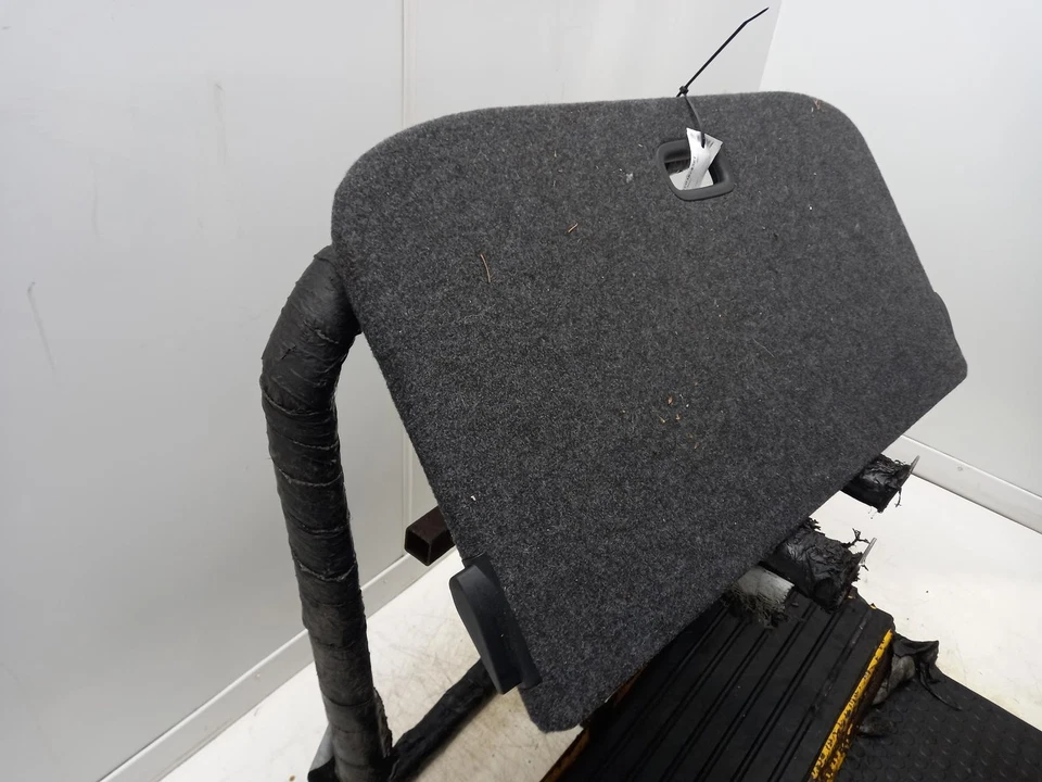 Cubierta de piso de arranque VOLKSWAGEN UP 2011-2024 Foto 2 de 4