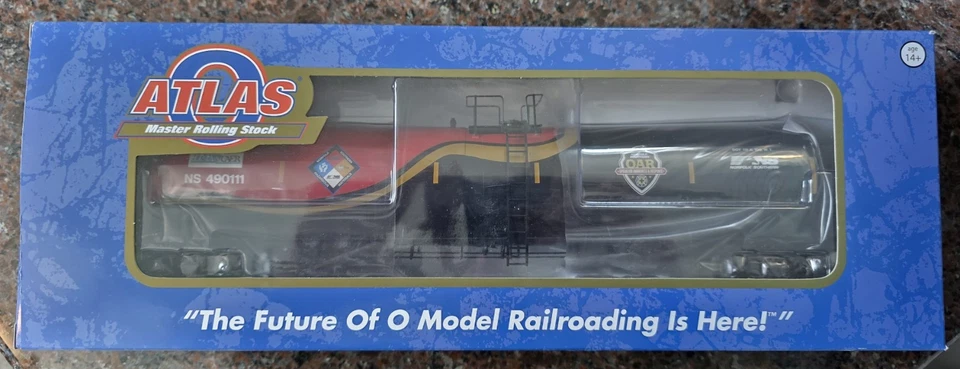 Atlas O 25,500 Gallon Trinity Tank Car - NS/First Responders Training Car 490111 - Image 2 of 3