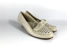 Vintage Westies Women's White Leather Loafers size 7
