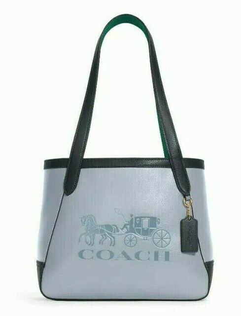 coach tote with horse and carriage