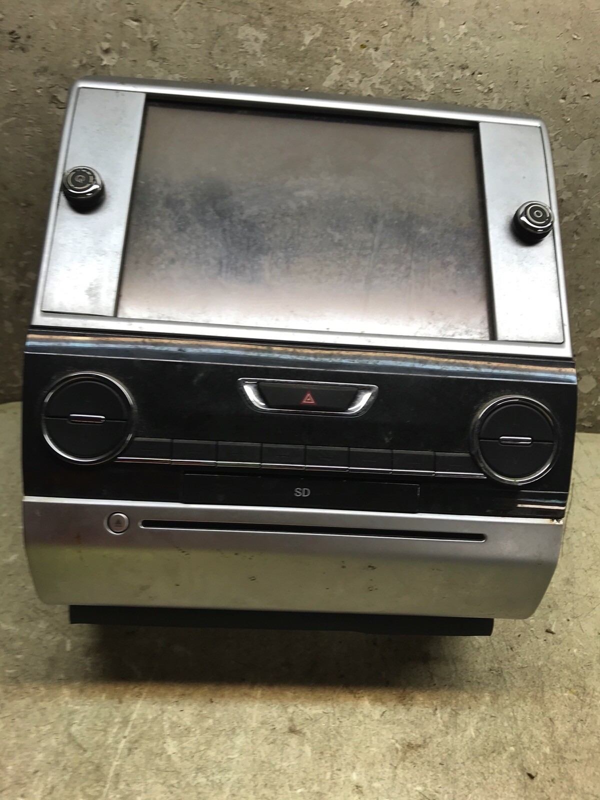 14 15 16 17 Maserati Quattroporte Navigation Screen Display Unit 68212905AA