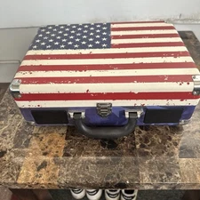 Victrola American Flag 3 Speed Suitcase Vinyl Record Turntable Player VSC-550BT