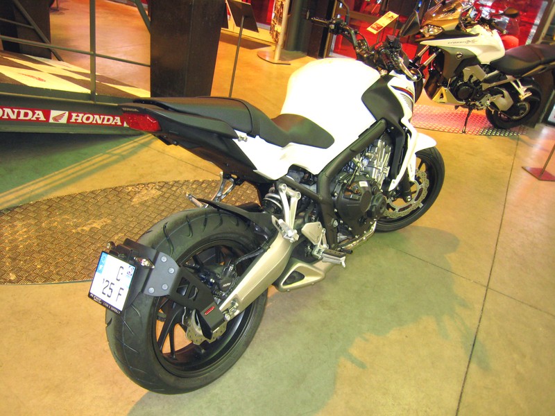 Support de plaque ras de roue mat noir Access Design rigide pour Honda CB650F