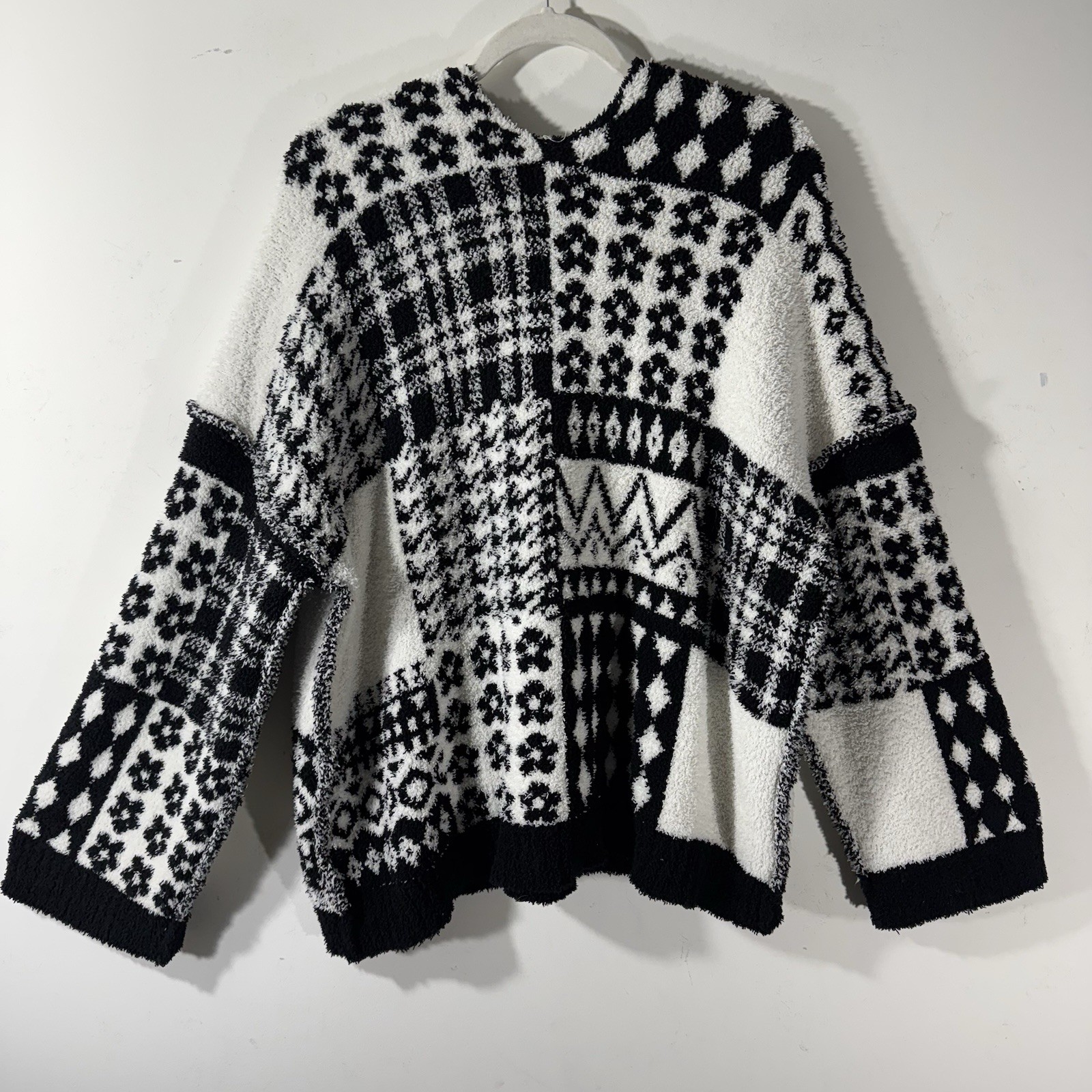 POL Plush Patchwork Sweater Size Medium Black and… - image 5