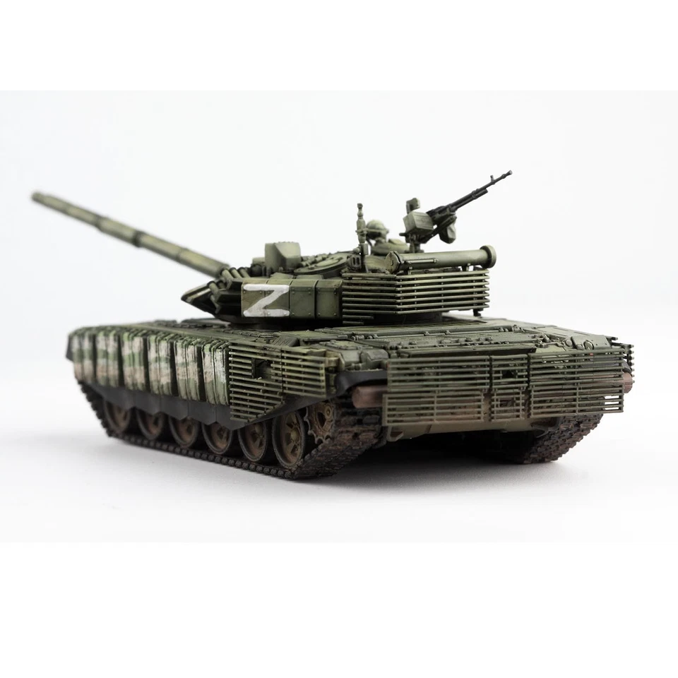 Hardened 1/72 Russian T-72B3M Main Battle Tank No. 413 Painted Finished Model - Image 3 of 4