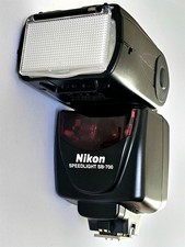 nikon SB-700 Speedlight Flash