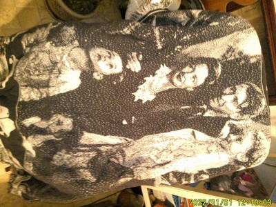 IT'S A WONDERFUL LIFE WOVEN THROW BLANKET