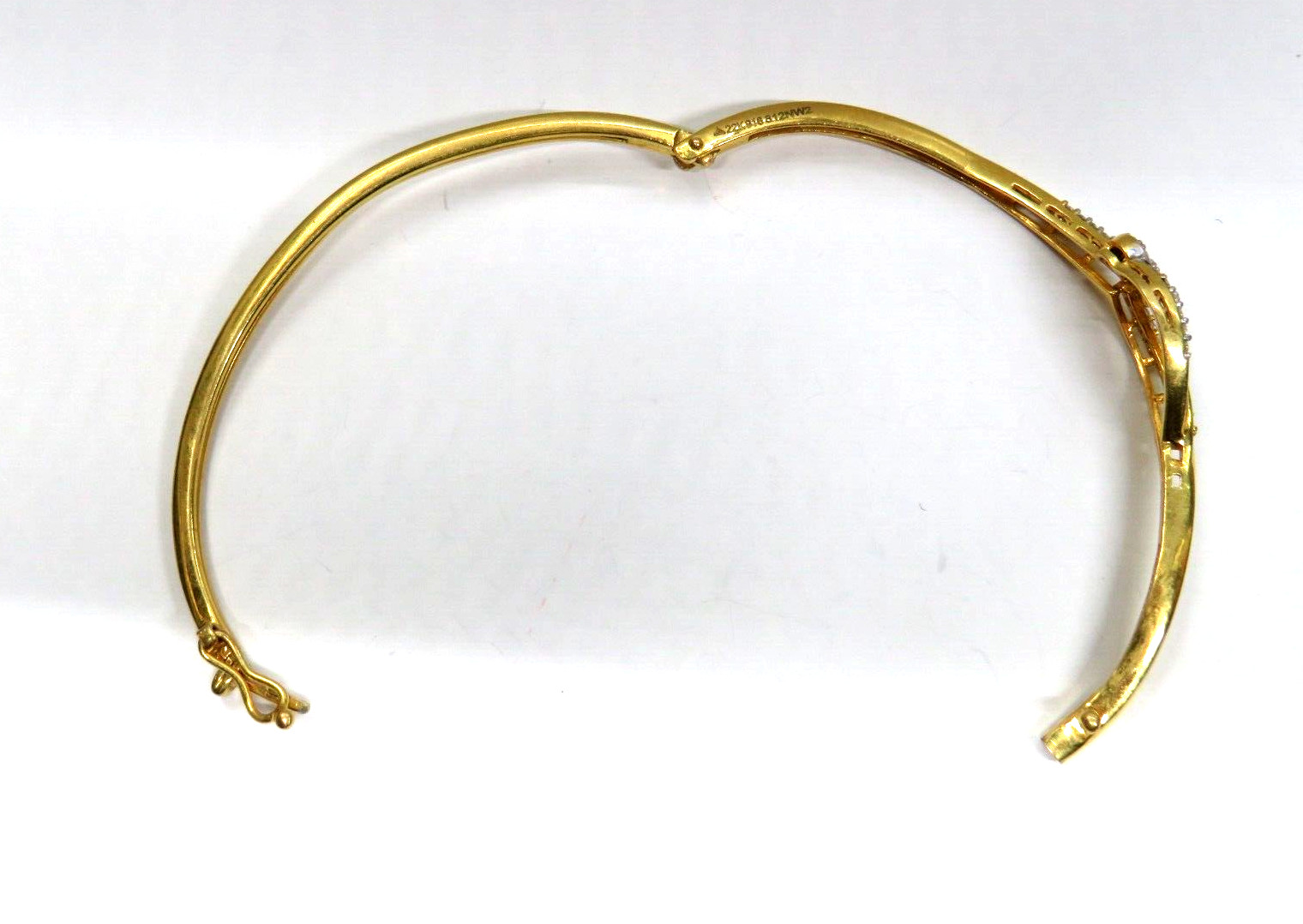 Gorgeous Solid 22K Yellow Gold Hinged Bangle BRAC… - image 5